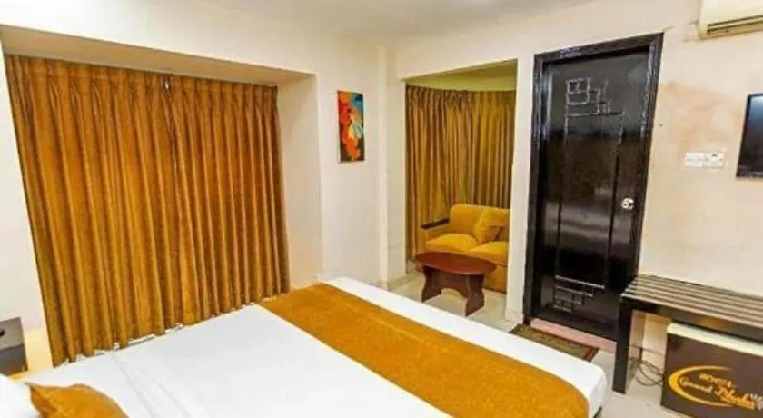 Grand Dhaka Hotel 3*,