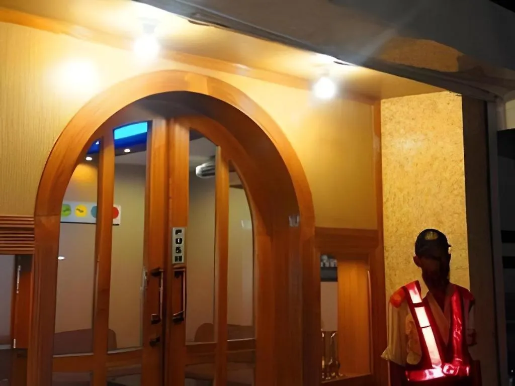 Grand Dhaka Hotel